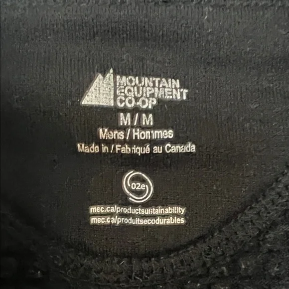 MEC Classic Black Quarter-Zip Men's Sweatshirt - Picture 2 of 3